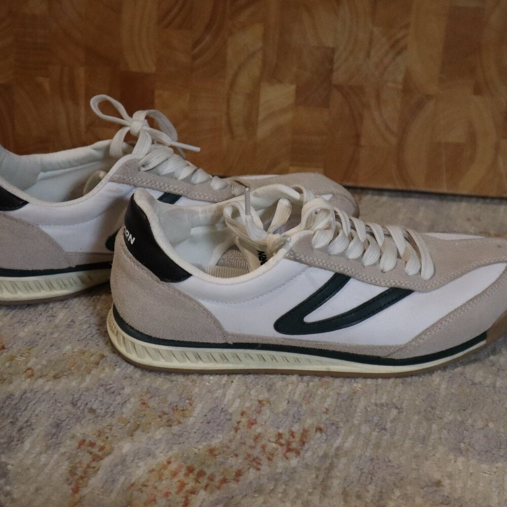 Tretorn Rawlins VTG Sneaker (Women) 8M, WHITE/ BLACK